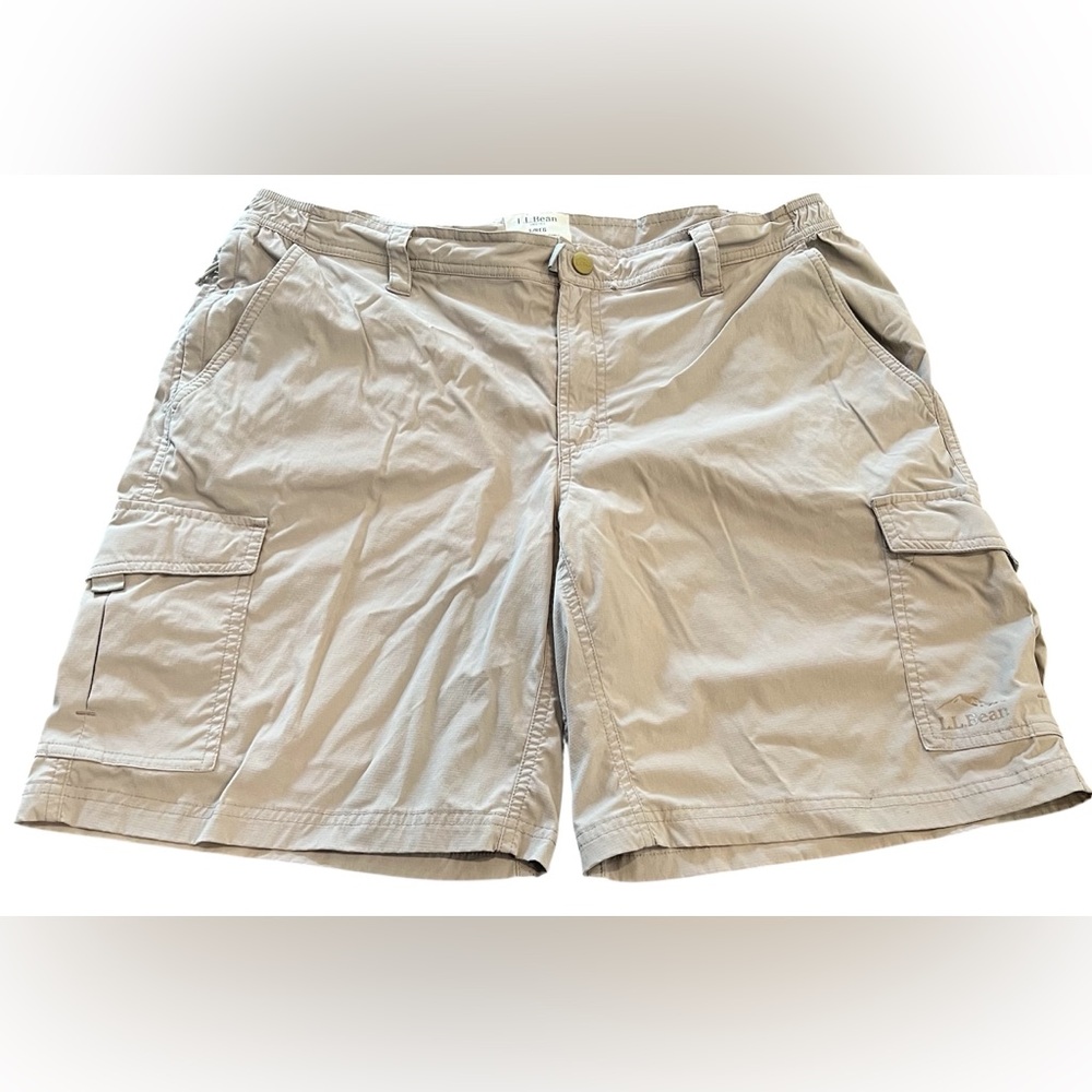 L.L. Bean Men's Tropicwear Cargo Shorts Size Large Gray Outdoor Nylon UPF 50+